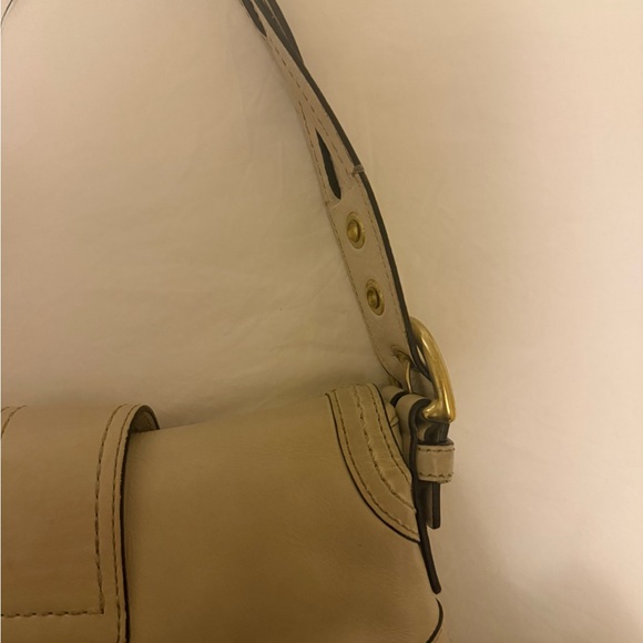 Coach Leather Soho Baguette Shoulder Bag Cream - Picture 7 of 9